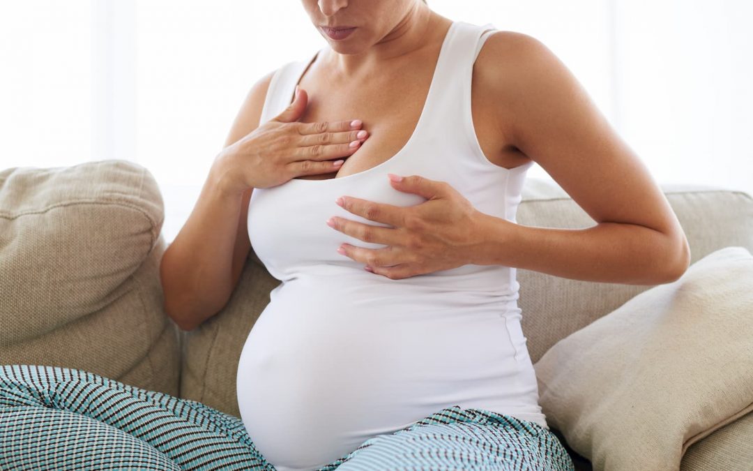 Seins douloureux pendant la grossesse, quelles solutions ?